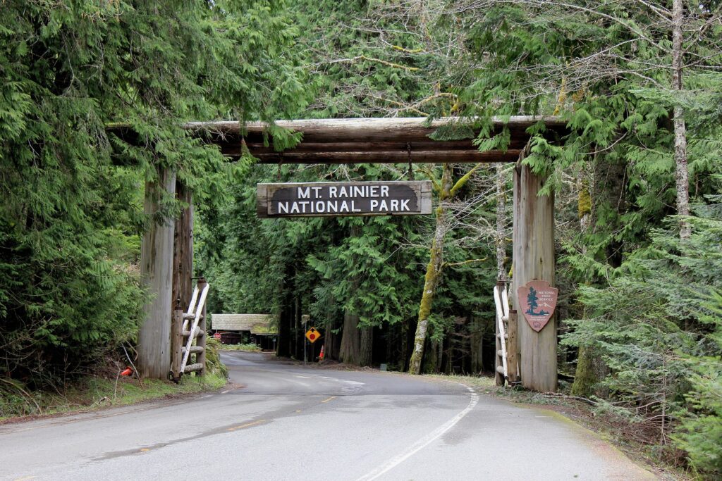 entrance to Mount rainier national park
