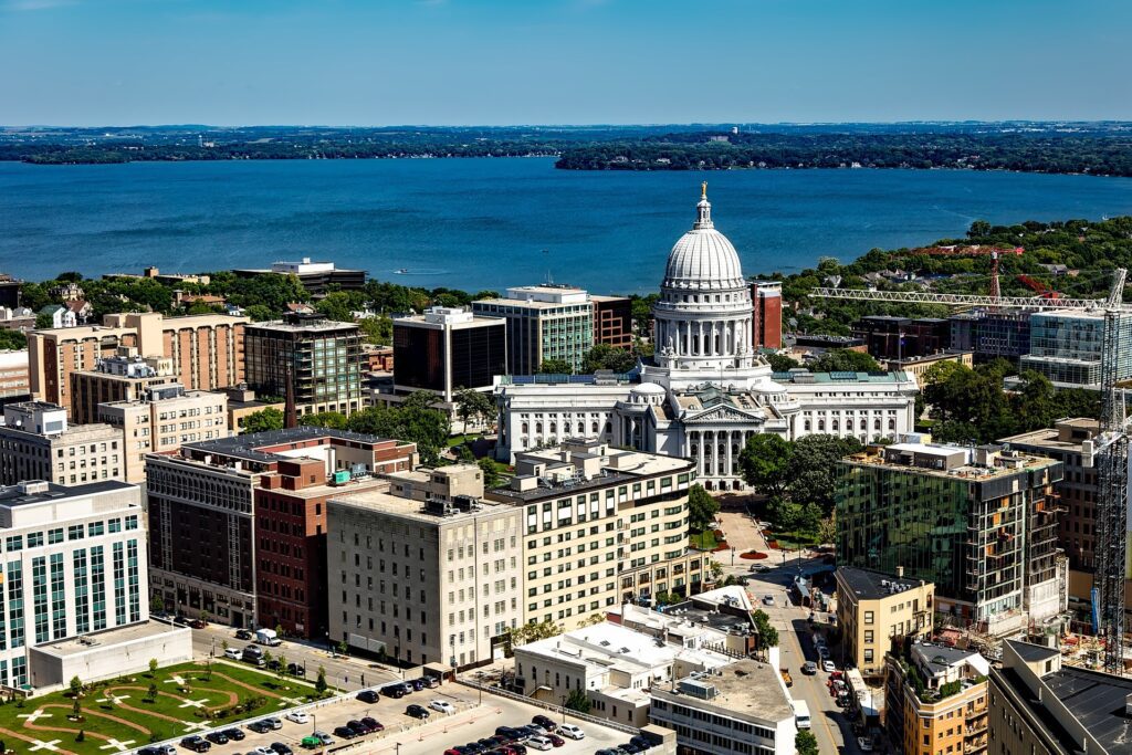 Madison -Wisconsin Travel Guide